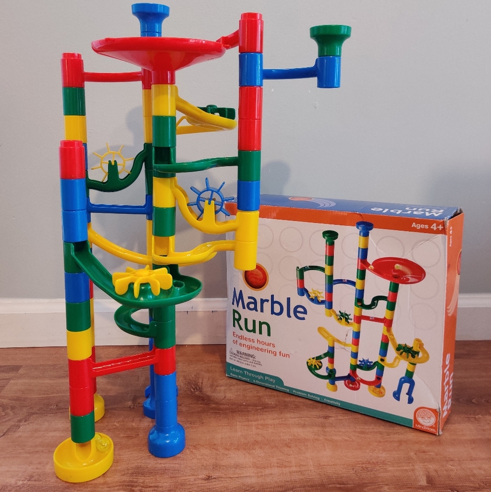 Marble maze run game for toddlers